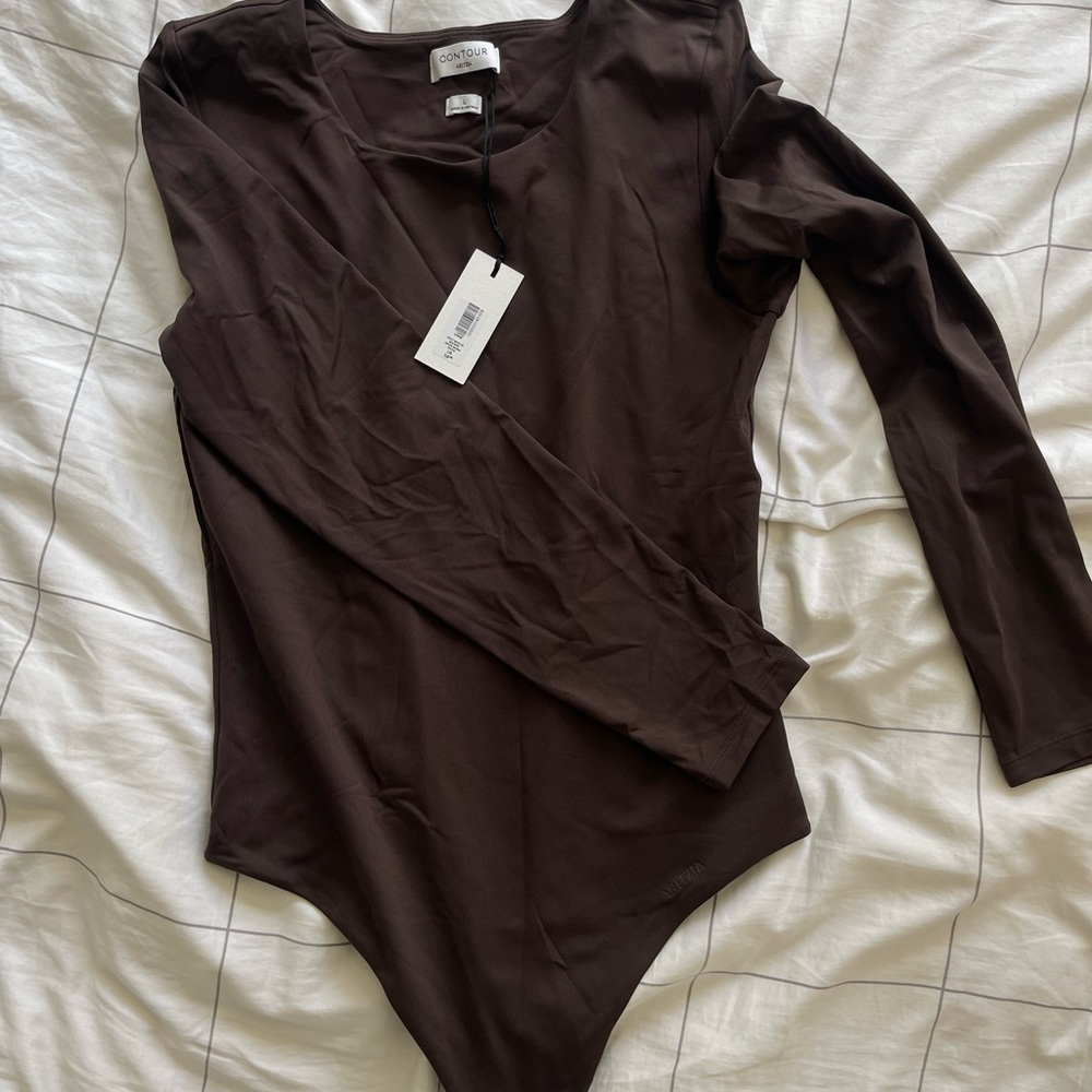 Aritzia Long Sleeve Bodysuit